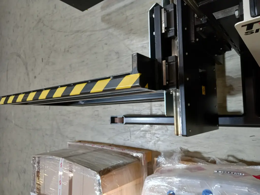 Mobilna Zmieniarka do palet Toppy Side press