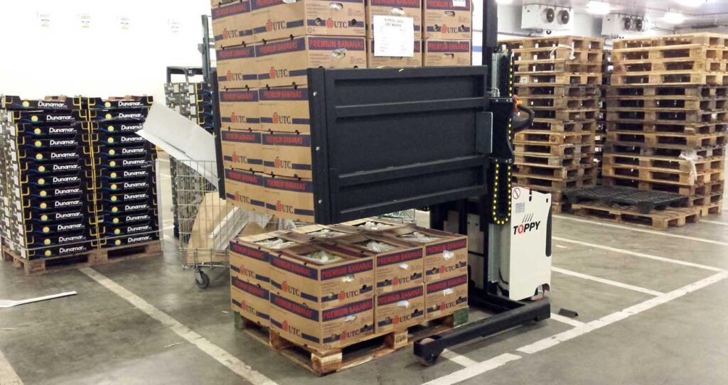 Mobilna Zmieniarko- Sztaplarka do  palet Toppy Side Press Splitter